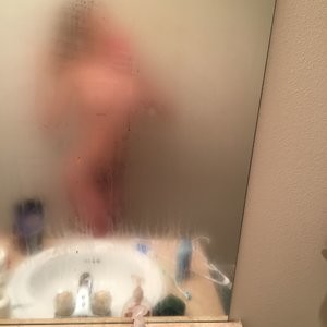 Free Nude Celeb Krystal Gable 029 pic