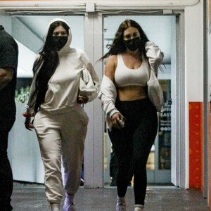 Kylie Jenner & Anastasia Karanikolaou are Seen Leaving a Skincare Clinic (33 Photos) – Leaked Nudes