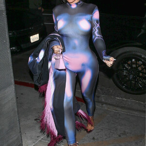 Naked celebrity picture Kylie Jenner 011 pic