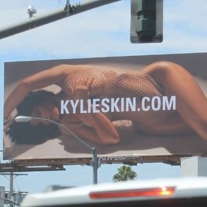 Kylie Jenner Hot (4 Sexy Photos) – Leaked Nudes