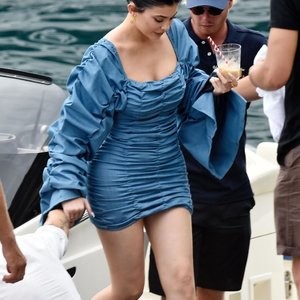 nude celebrities Kylie Jenner 014 pic