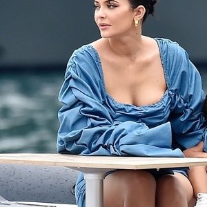 Naked Celebrity Pic Kylie Jenner 021 pic
