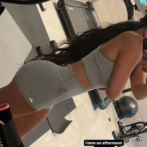 Celeb Nude Kylie Jenner 013 pic