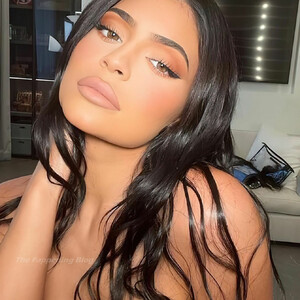 Leaked Celebrity Pic Kylie Jenner 027 pic