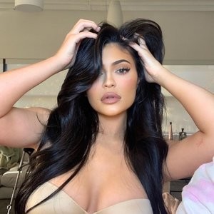 Celebrity Leaked Nude Photo Kylie Jenner 003 pic