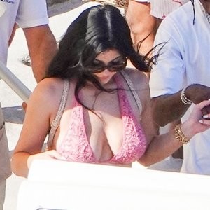 Real Celebrity Nude Kylie Jenner 038 pic