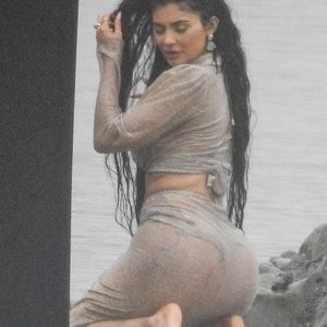 Free nude Celebrity Kylie Jenner 007 pic