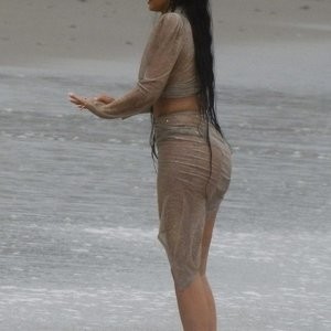 nude celebrities Kylie Jenner 071 pic