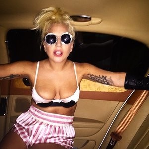 Lady Gaga Cleavage (2 Photos) – Leaked Nudes