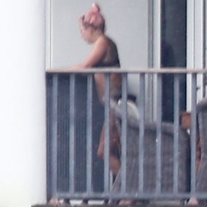 Naked celebrity picture Lady Gaga 007 pic