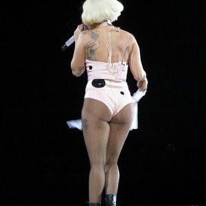 Famous Nude Lady Gaga 088 pic
