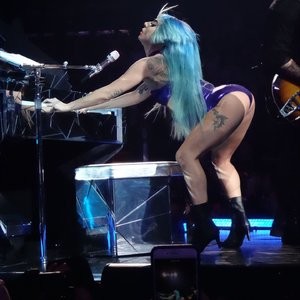 Free nude Celebrity Lady Gaga 013 pic