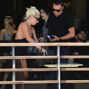 Naked Celebrity Pic Lady Gaga 042 pic