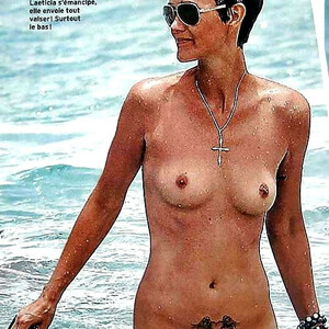Celebrity Nude Pic Laeticia Hallyday 009 pic