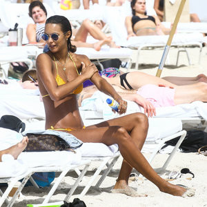 Naked celebrity picture Jasmine Tookes 027 pic