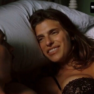 Free Nude Celeb Lake Bell 065 pic