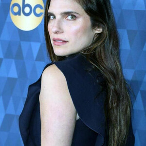 Free Nude Celeb Lake Bell 093 pic
