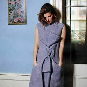 Free Nude Celeb Lake Bell 142 pic