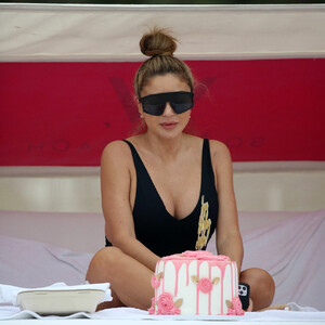 Larsa Pippen Shows Off Her Curves in a Black Swimsuit in Miami (44 Photos) - Leaked Nudes