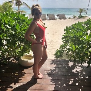 Lauren Alaina Sexy (17 Photos) - Leaked Nudes