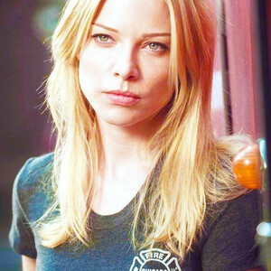 Naked Celebrity Pic Lauren German 032 pic