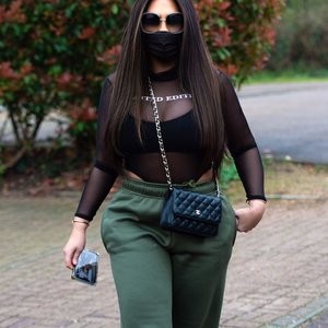 Lauren Goodger Wears a Facial Mask to Protect Against Coronavirus (15 Photos) - Leaked Nudes