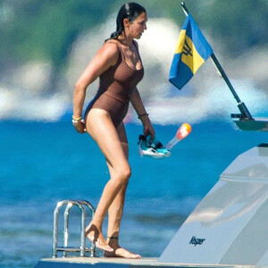 Lauren Silverman Enjoys Her Family Break in Barbados (22 Photos) – Leaked Nudes