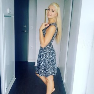 Hot Naked Celeb Lauren Southern 015 pic