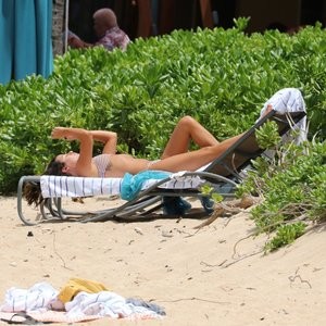Free Nude Celeb Lea Michele 014 pic