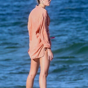 nude celebrities Candice Swanepoel 037 pic