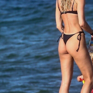 Leaked Celebrity Pic Candice Swanepoel 058 pic