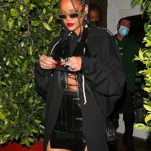 Leaked Rihanna 018 pic