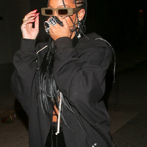 Celebrity Leaked Nude Photo Rihanna 045 pic