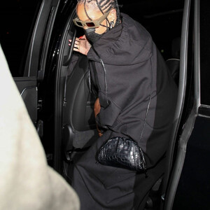 Leaked Rihanna 070 pic