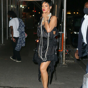 Celebrity Naked Rihanna 010 pic
