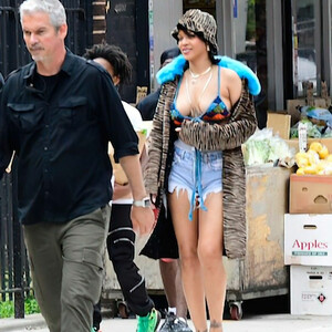 Nude Celeb Pic Rihanna 009 pic