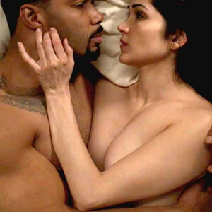 Celebrity Naked Lela Loren 020 pic