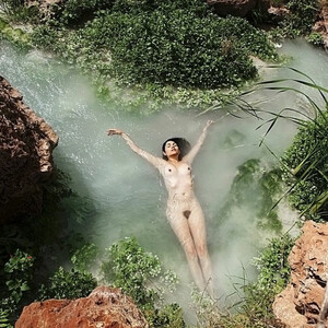 Naked Celebrity Lela Loren 071 pic