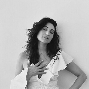 Famous Nude Lela Loren 087 pic