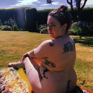 Lena Dunham Nude (1 Photo) - Leaked Nudes