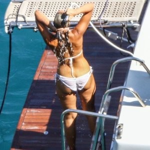Hot Naked Celeb Leona Lewis 056 pic