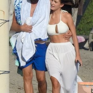Leonardo DiCaprio & Camila Morrone Spend Their Labor Day on the Beach in Malibu (16 Photos) – Leaked Nudes