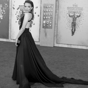 celeb nude Leslie Grace 026 pic