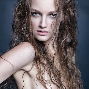 Hot Naked Celeb Liana Klevtsova 046 pic