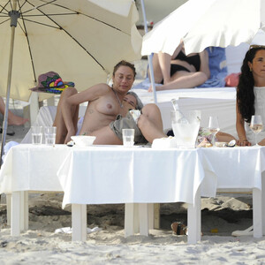 Nude Celebrity Picture Lilly Becker 011 pic