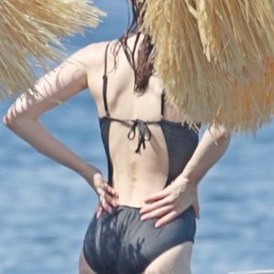 Free Nude Celeb Lily Collins 028 pic