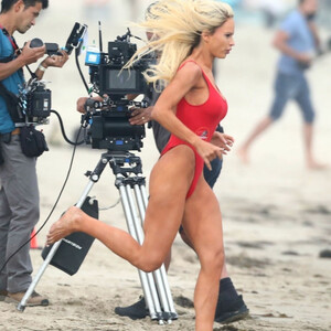 Lily James Transforms Into the Sexy 90’s Baywatch Icon Pamela Anderson on the Set in Malibu (147 Photos) – Leaked Nudes