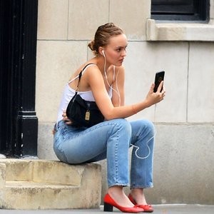 Newest Celebrity Nude Lily-Rose Depp 015 pic