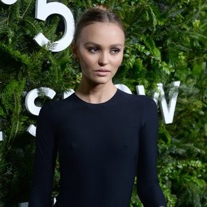 Famous Nude Lily-Rose Depp 066 pic