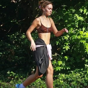 Newest Celebrity Nude Lily-Rose Depp 014 pic